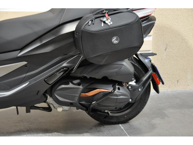 PIAGGIO MP3 530 HPE EXCLUSIVE