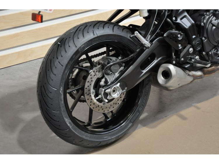 YAMAHA MT-07 (47.5CV)
