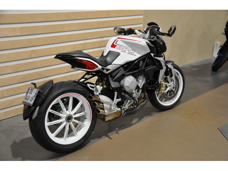 MV AGUSTA BRUTALE 800 Dragster