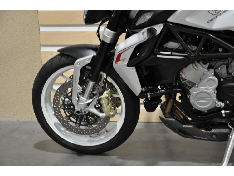 MV AGUSTA BRUTALE 800 Dragster