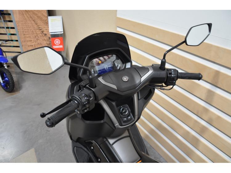 YAMAHA NMAX 125 2025