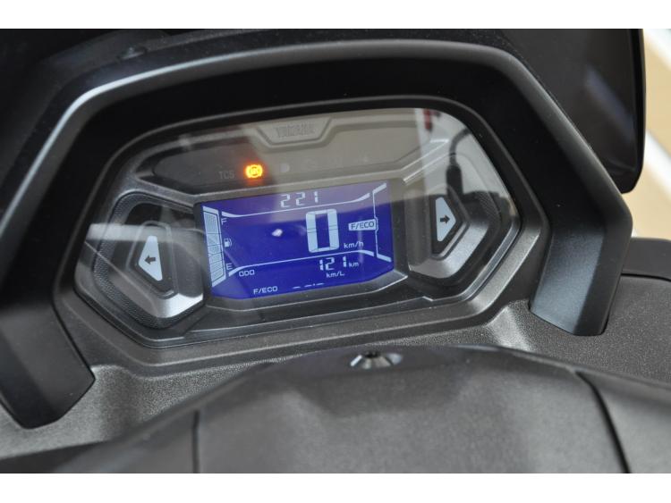 YAMAHA NMAX 125 2025