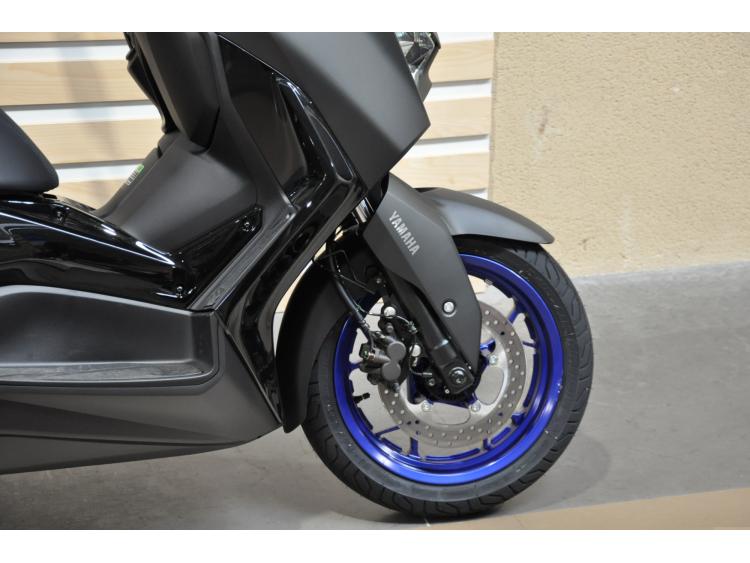 YAMAHA XMAX 300 2025