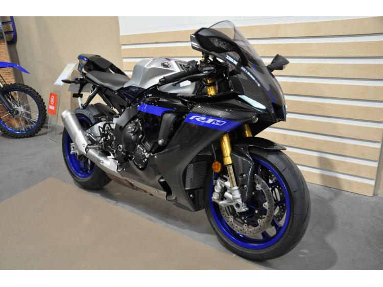 YAMAHA YZF 1000 R1 M