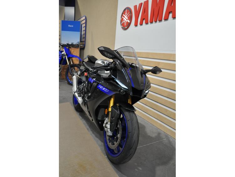 YAMAHA YZF 1000 R1 M
