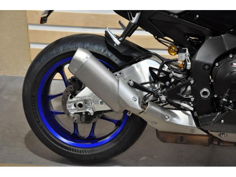 YAMAHA YZF 1000 R1 M
