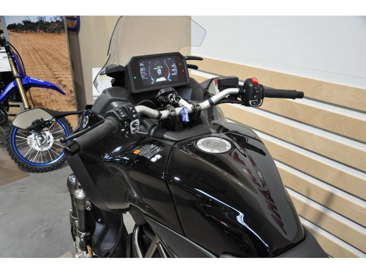 YAMAHA Niken GT 890