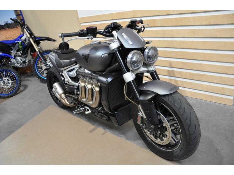 TRIUMPH ROCKET 3 R