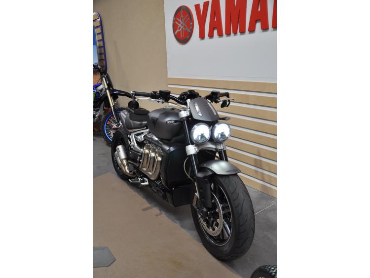 TRIUMPH ROCKET 3 R