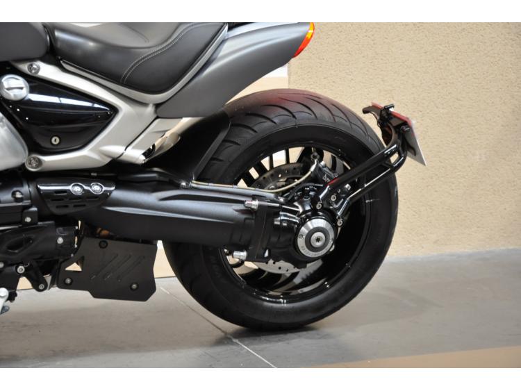 TRIUMPH ROCKET 3 R