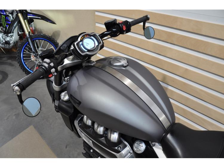 TRIUMPH ROCKET 3 R