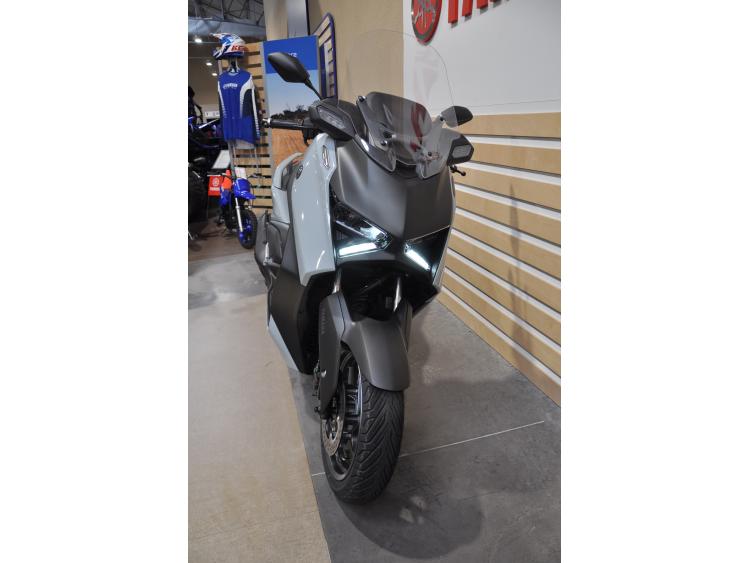 YAMAHA XMAX 125 TECH MAX