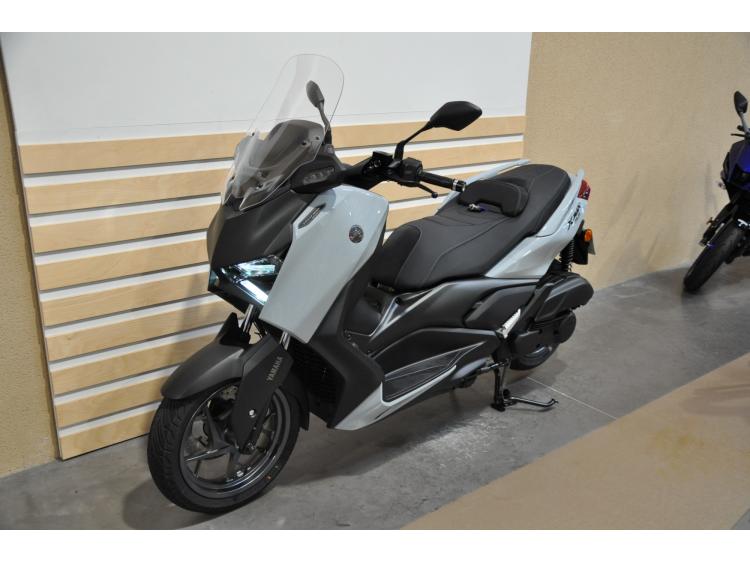 YAMAHA XMAX 125 TECH MAX