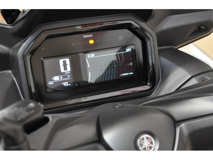 YAMAHA XMAX 125 TECH MAX