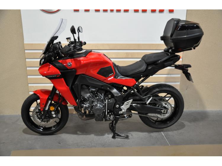 YAMAHA TRACER 9