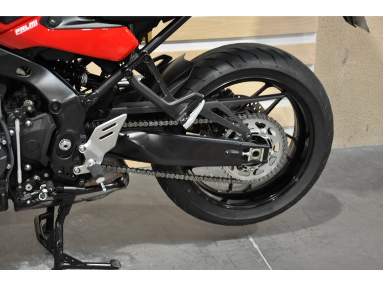 YAMAHA TRACER 9
