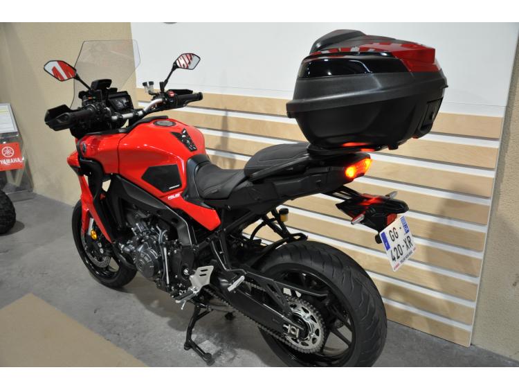 YAMAHA TRACER 9