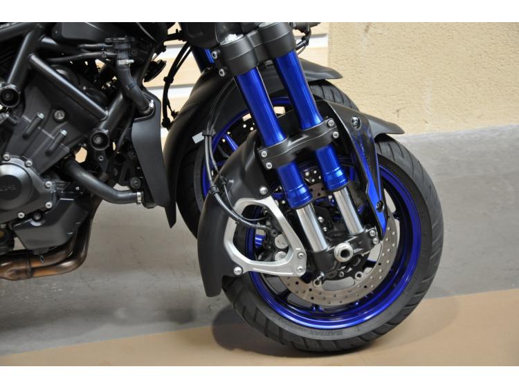 YAMAHA Niken 850