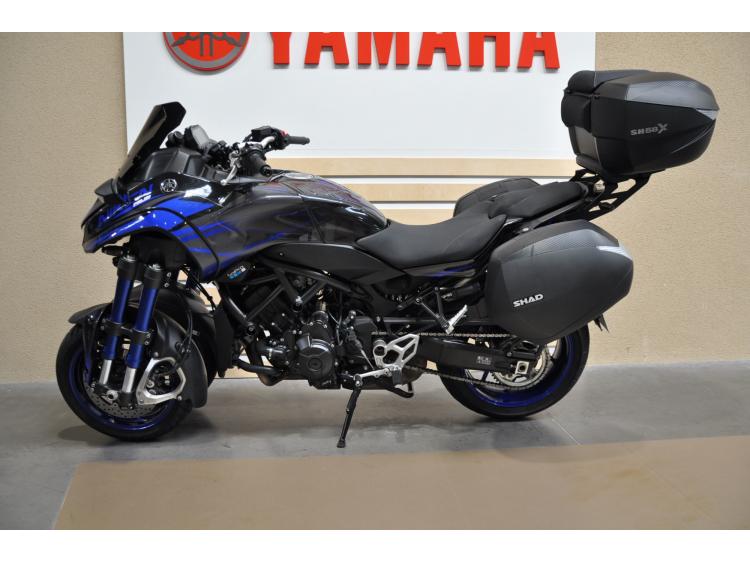 YAMAHA Niken 850