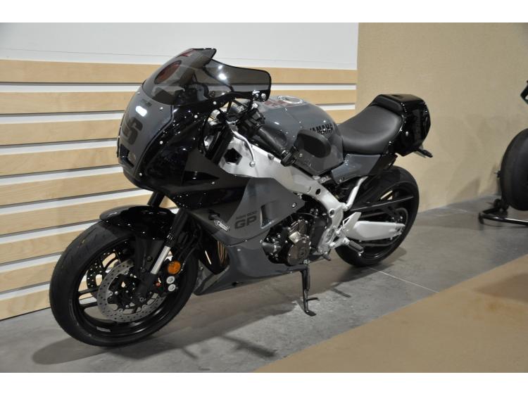 YAMAHA XSR 900 GP Pack racer