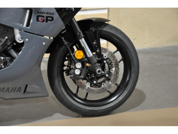 YAMAHA XSR 900 GP Pack racer