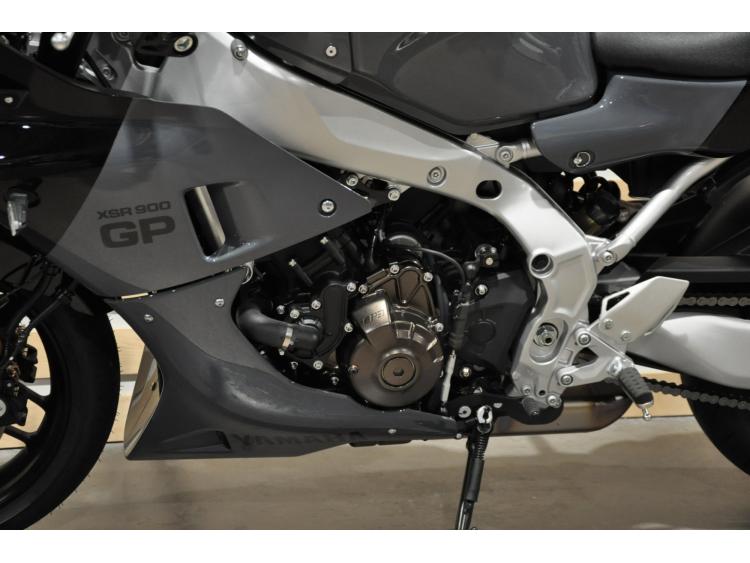 YAMAHA XSR 900 GP Pack racer