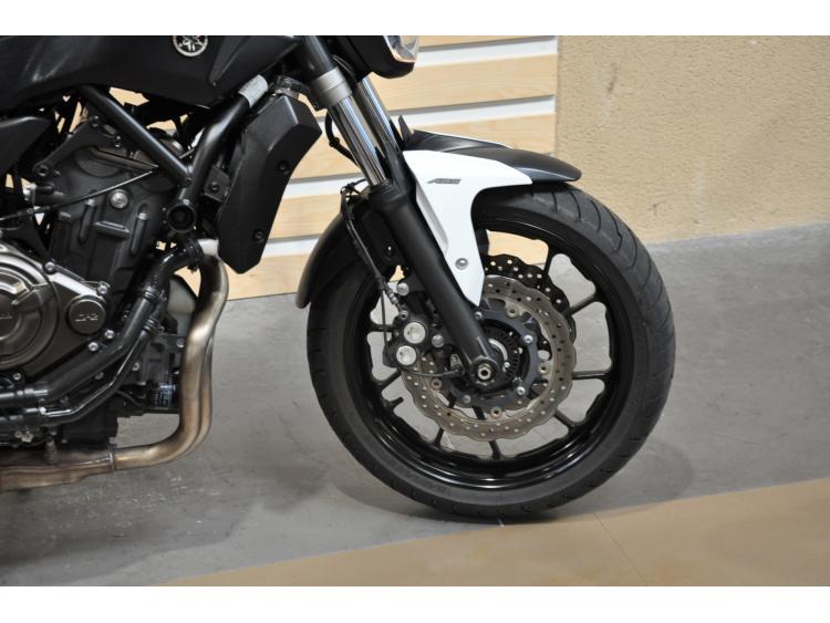 YAMAHA MT-07 (47.5CV)