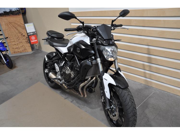 YAMAHA MT-07 (47.5CV)