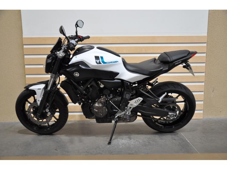 YAMAHA MT-07 (47.5CV)