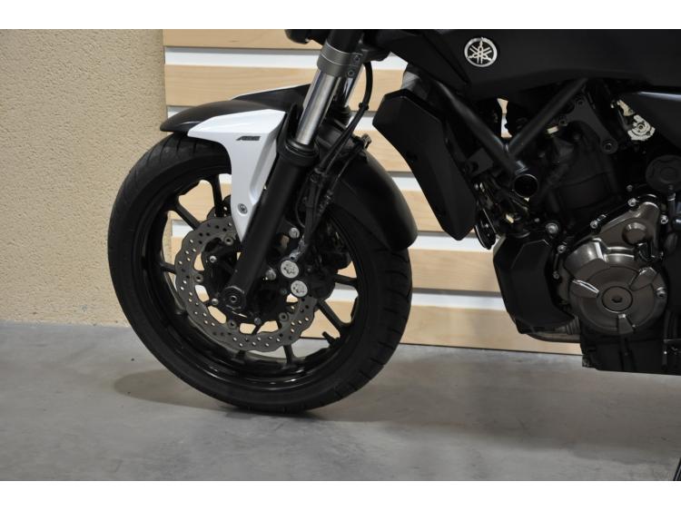 YAMAHA MT-07 (47.5CV)