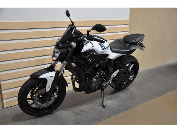 YAMAHA MT-07 (47.5CV)