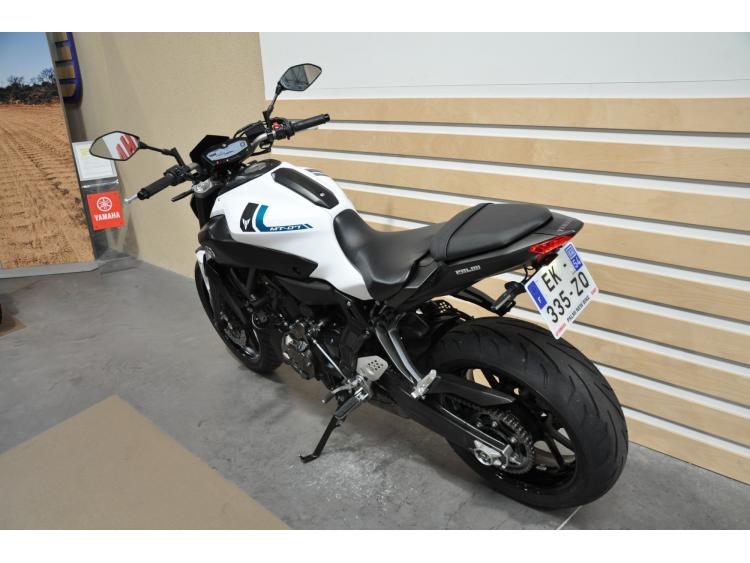 YAMAHA MT-07 (47.5CV)