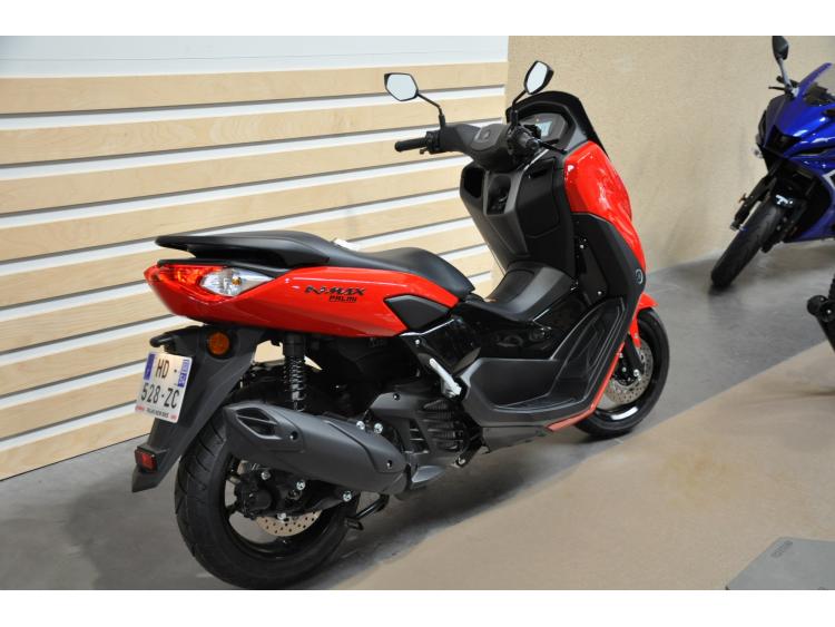 YAMAHA NMAX 125