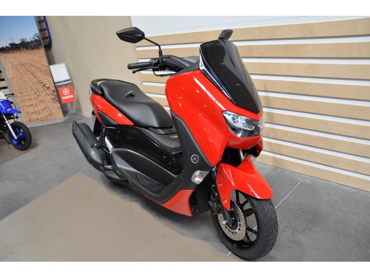 YAMAHA NMAX 125