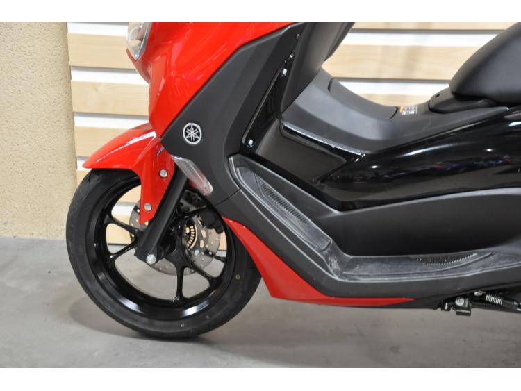 YAMAHA NMAX 125