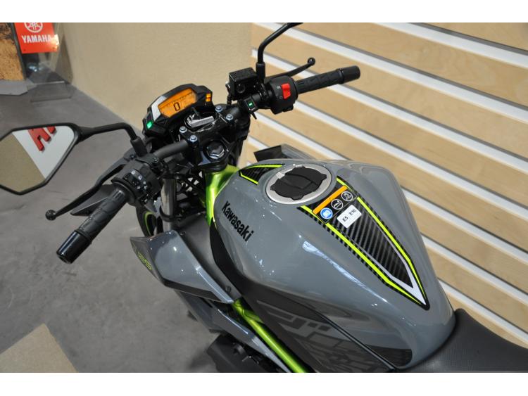 KAWASAKI Z-125