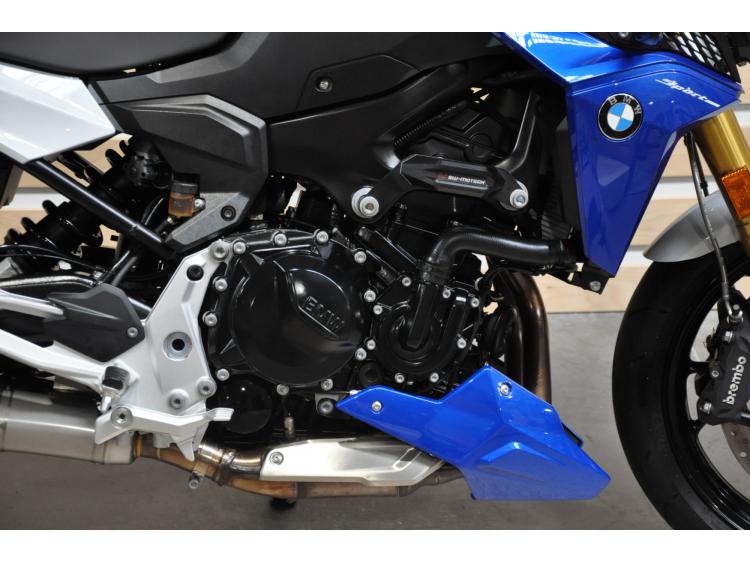 BMW F 900 R 