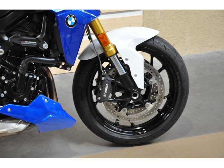 BMW F 900 R 