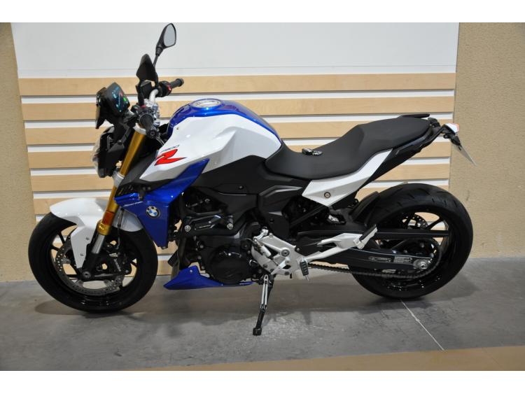 BMW F 900 R 