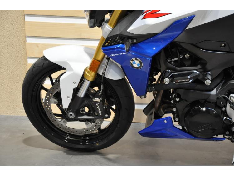 BMW F 900 R 