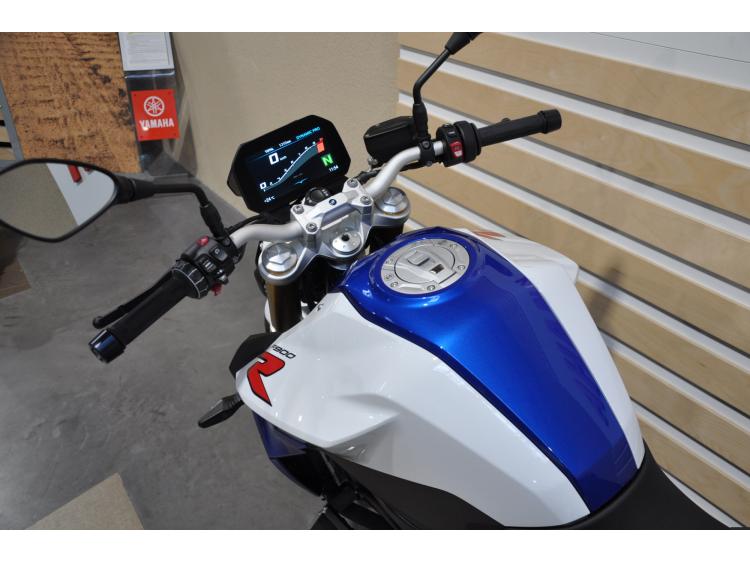 BMW F 900 R 