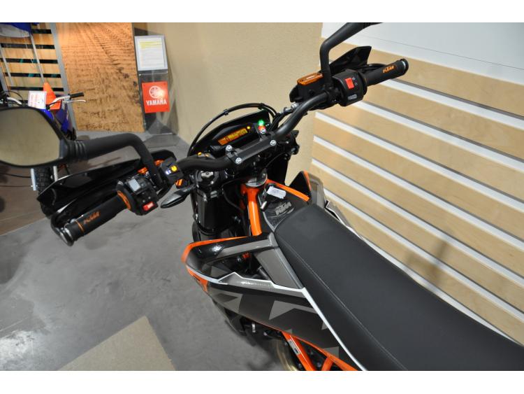 KTM 690 SMC R
