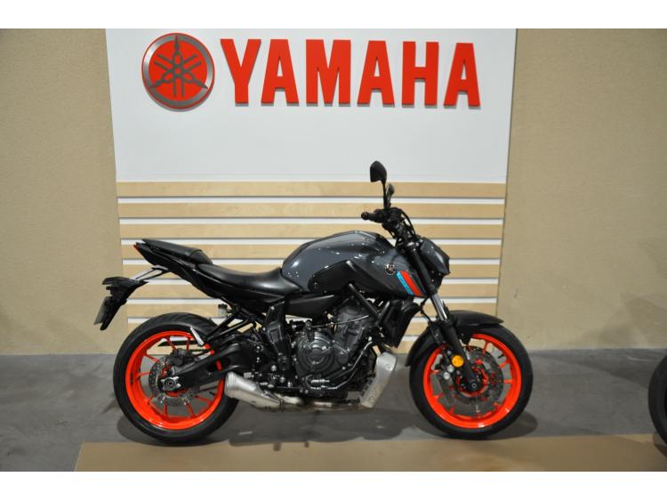 YAMAHA MT-07 (47.5CV)