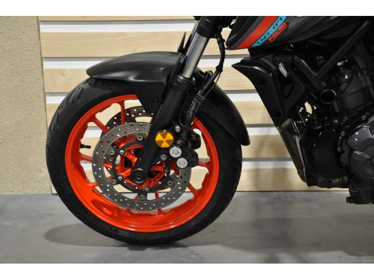 YAMAHA MT-07 (47.5CV)
