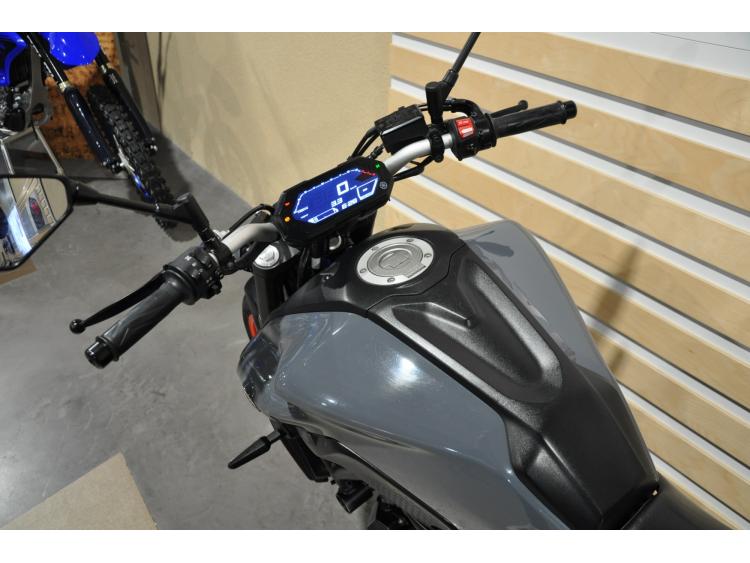 YAMAHA MT-07 (47.5CV)