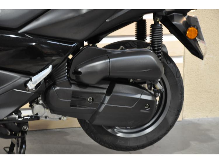 YAMAHA X-MAX 125 TECH MAX