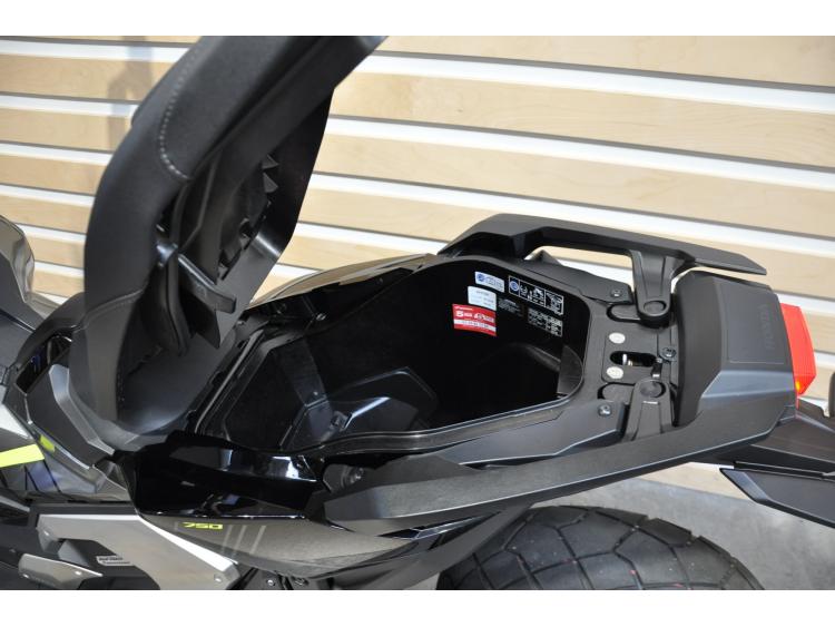 HONDA X-ADV 