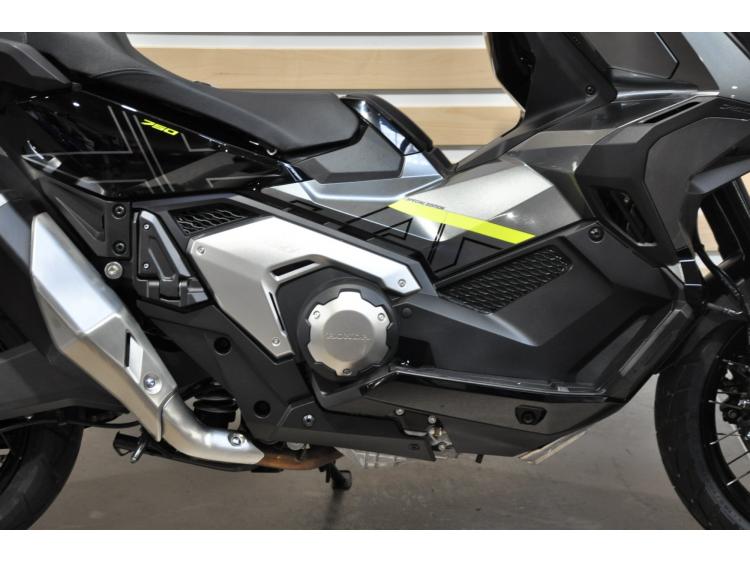 HONDA X-ADV 