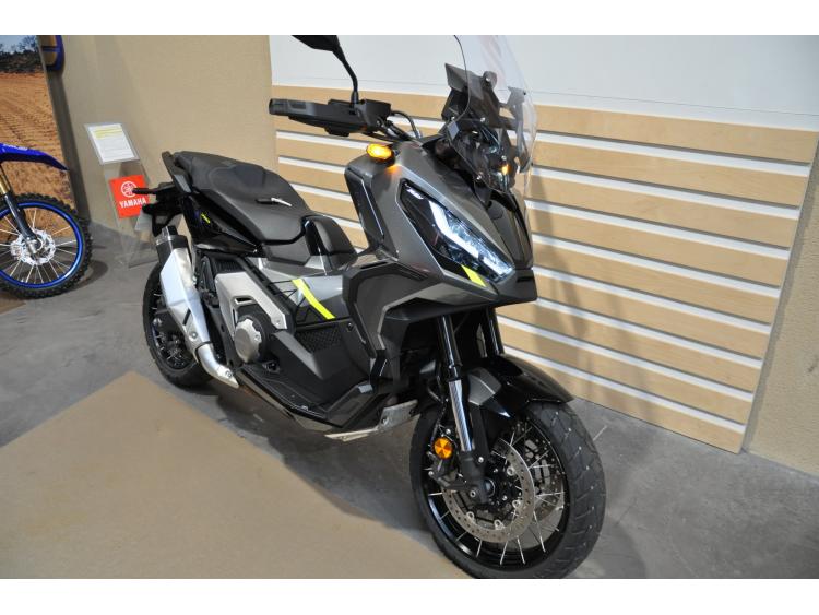 HONDA X-ADV 