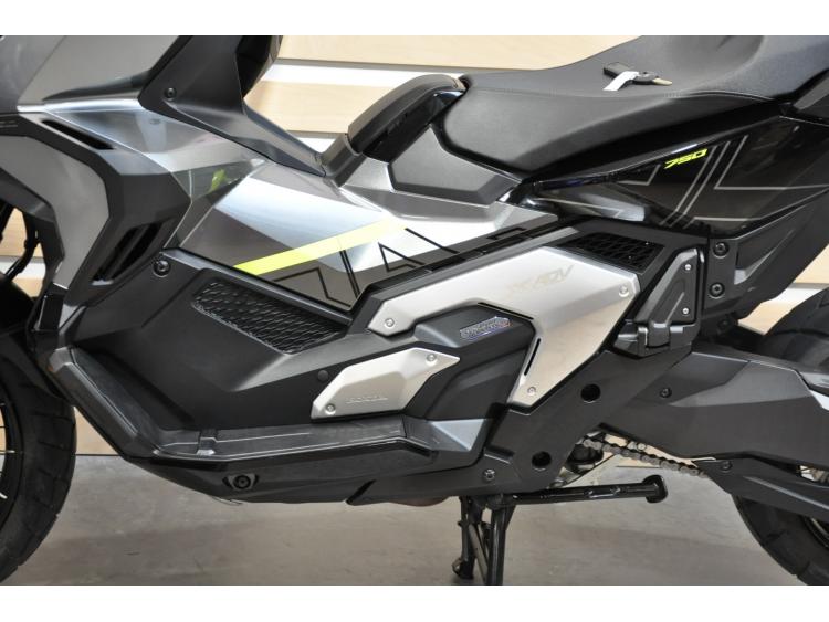 HONDA X-ADV 